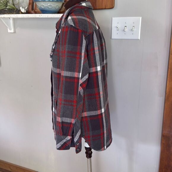 Cabi tavern plaid flannel button up shirt jacket womens size medium black gray r - Picture 3 of 11